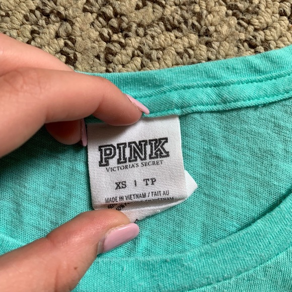 VS pink tank top - Picture 2 of 3